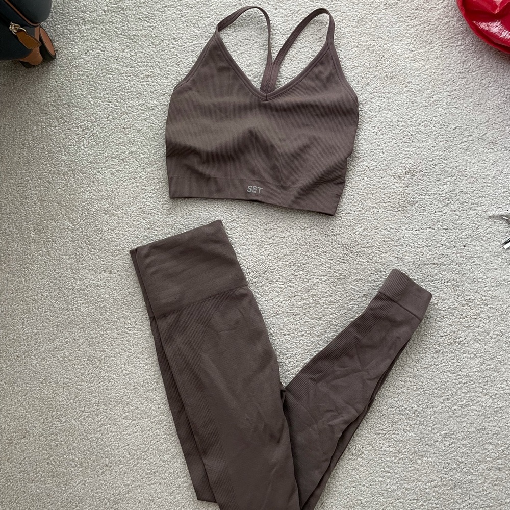 Set active racer back bra and leggings set